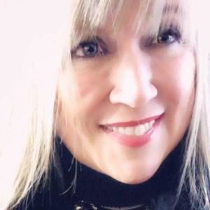 Meet your Posher, Corrine